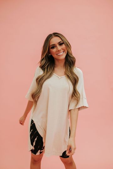 THE BELLA-ROSE TOP IN BEIGE