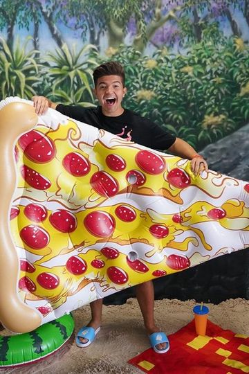Jumbo Pizza Floatie