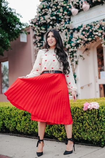 Fashionable Red Pleated Skirt