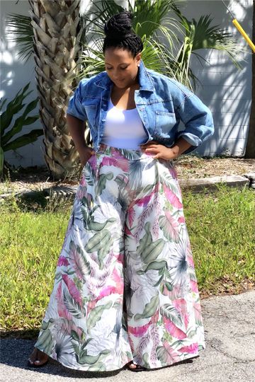 Geneva Extreme Wide Leg Pants-Leaf and Floral (Plus Size)