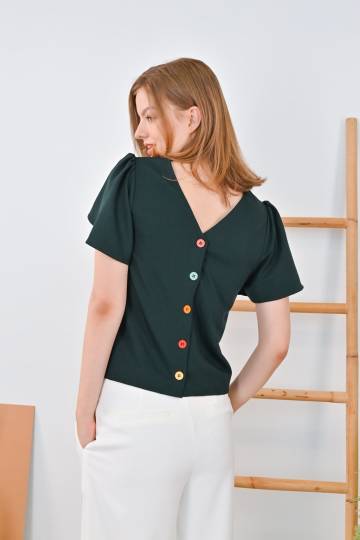 *BACKORDER* ALYSON SLEEVED BUTTON TOP IN GREEN