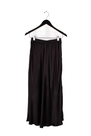 Rose & Crown - Silky Midi Skirt (Black)