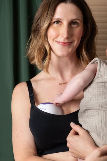 DiscreetDuo™ Wearable Pump plus Kindred Bravely for Lansinoh Wearable Pumping Bra Bundle